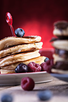 pancakes with raspberries