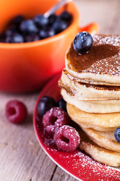 pancakes with raspberries