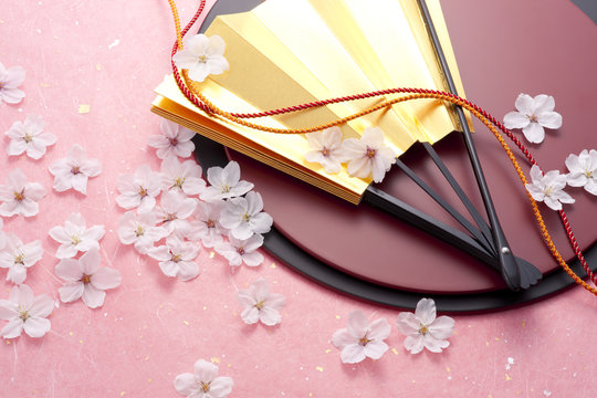 桜と扇