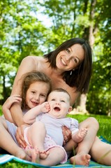 Obraz premium Family portrait - mother with children