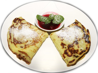 блины с вареньем