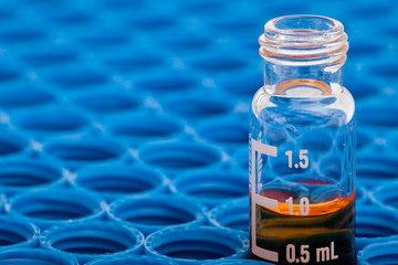 Chromatographic vial