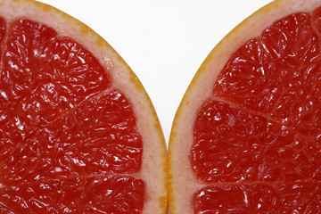 Aufgeschnittene Pampelmuse