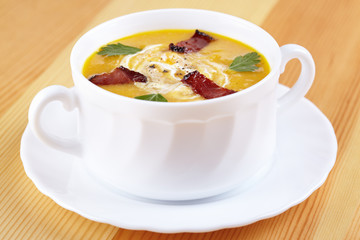 Pumpkin soup with smoked bacon