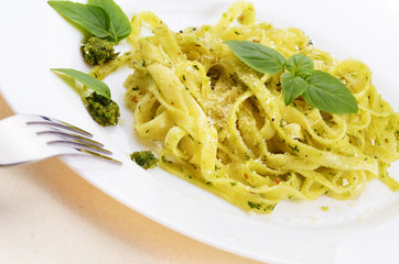 Pasta pesto