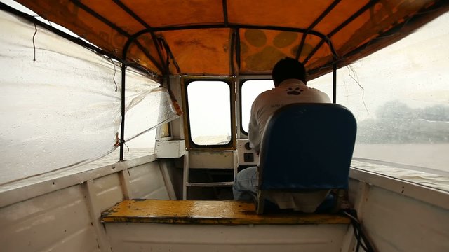 Motorboot Fahrer