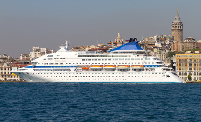 A Cruise in Istanbul