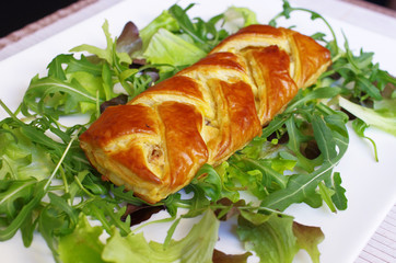 Feuilleté tressé