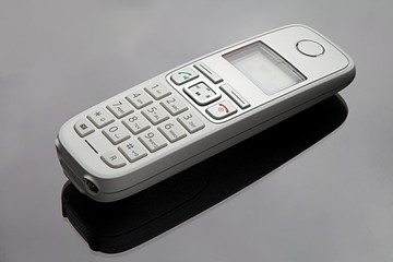 Funktelefon in Weiss