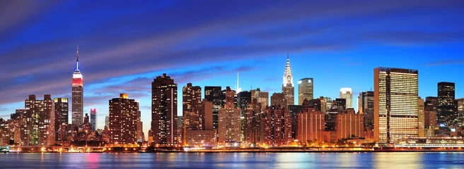 Fototapeten New York City Manhattan Midtown in der Abenddämmerung © rabbit75_fot