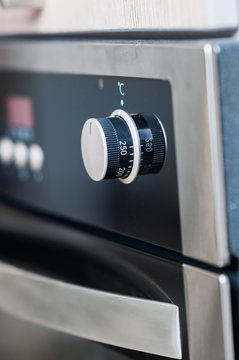 controls on the oven