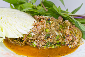 Spicy minced meat salad