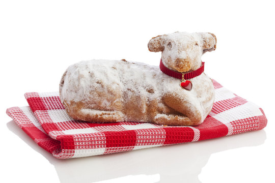 Osterlamm Kuchen isoliert