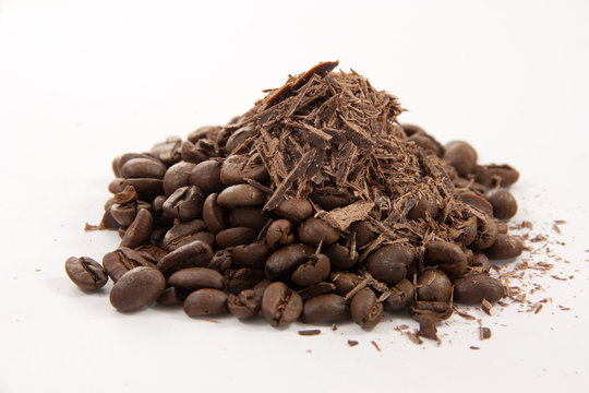 Coffee beans with chocolate dust