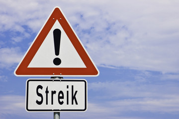 Schild Achtung Streik 