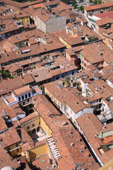 Fototapeta na wymiar Cremona, dachy z Torrazzo