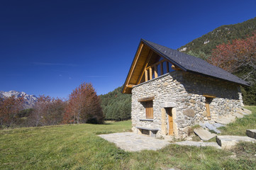 Obraz premium stone cabin