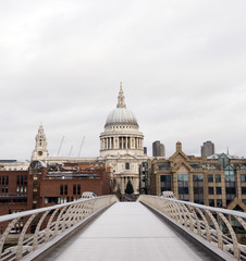 Fototapeta premium St Paul's Cathedral and Millennium Bridge