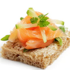 Canape mit Räucherlachs