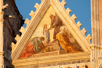 Fototapeta na wymiar Cattedrale di Santa Maria Assunta (Siena)