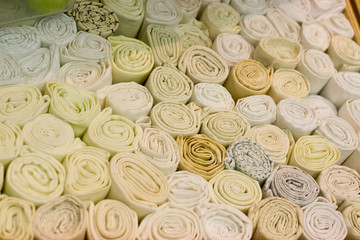 Rulos de tela blancos