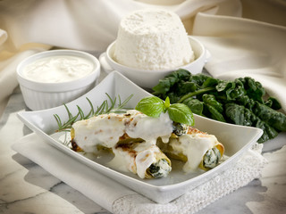 cannelloni ricotta e spinach
