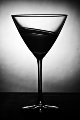 schräges cocktailglas