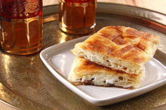 b&ouml;rek und tee