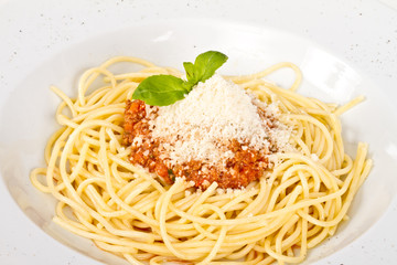 spaghetti pasta with tomato beef sauce