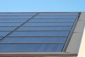 Toit de panneaux solaires