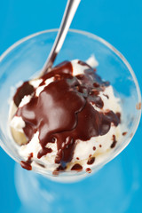vanilla ice cream with chocolate