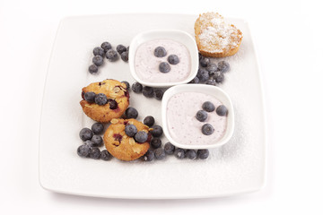 Whole grain cupcakes with blueberries