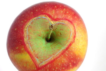 Serce w jabłku - obrazy, fototapety, plakaty