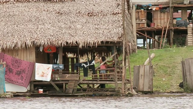 Slums am Amazonas, Südamerika