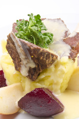 Rindfleisch mit Meerrettichsoße