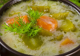 Polnische Gurkensuppe