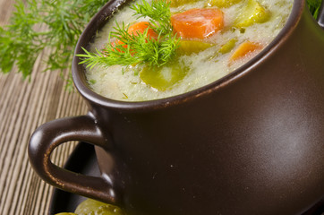 Polnische Gurkensuppe