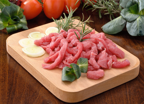 Carne di manzo tagliata a straccetti