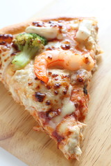 Italian food, shrimp and broccoli pizza
