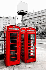Czerwone budki telefoniczne, Londyn, Wielka Brytania. - 39352807