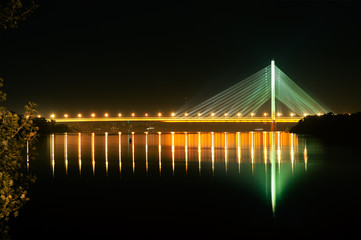 Fototapeta na wymiar Southern Bridge, Kijów, Ukraina