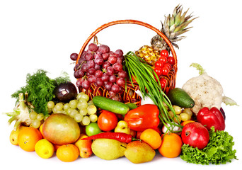 Obraz na płótnie Canvas Fruit and vegetable in basket.