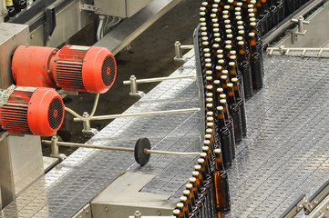 Getränkeabfüllung Brauerei / Conveyor Bottling Brewery