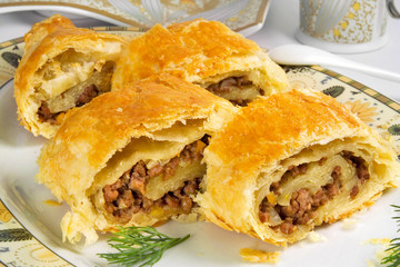 pie with ground beef