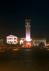 Miasto i port Zakynthos  nocą