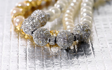 Luxury pearl bracelet