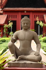 Bouddha postangkorien au Musée national de Phnom Penh
