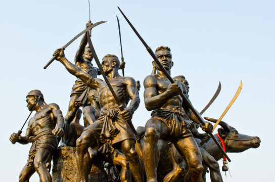 Bangrajun monument at Singburi province