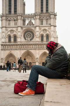 SDF parvi de notre Dame de Paris