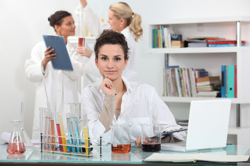 Fototapeta premium Girls in science class